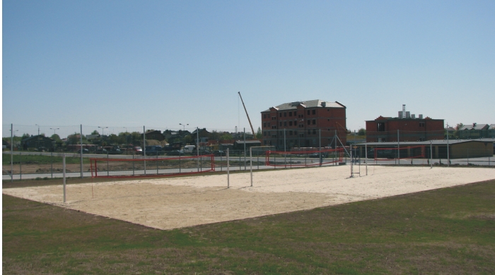 TERMY: widok na trzy boiska do siatkowki