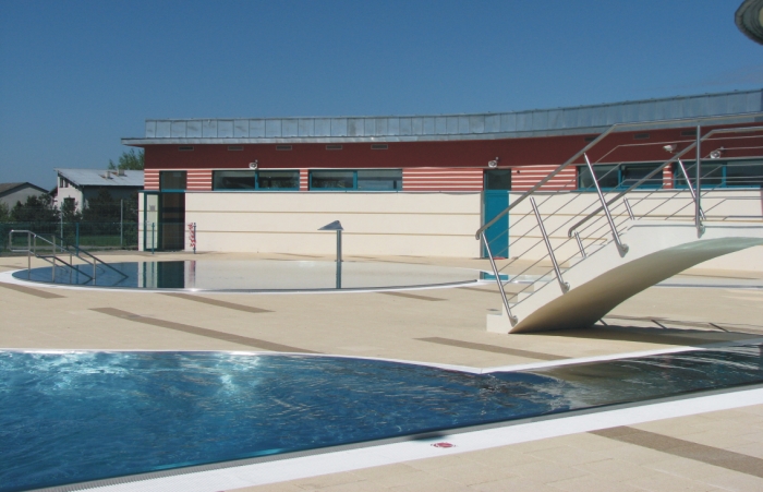 TERMY: baseny zewn�trzne z wod� termaln�